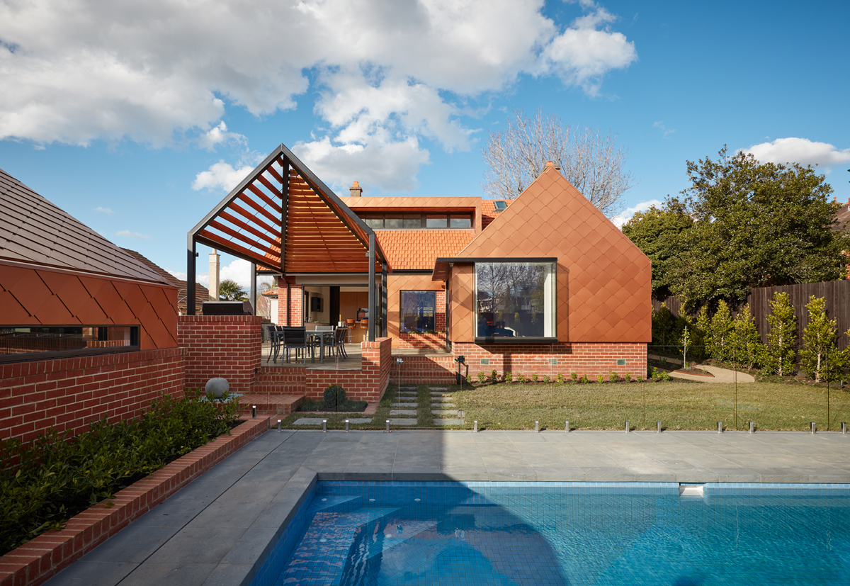 Copper Pot house by Jane Riddell with Marseille in Earth