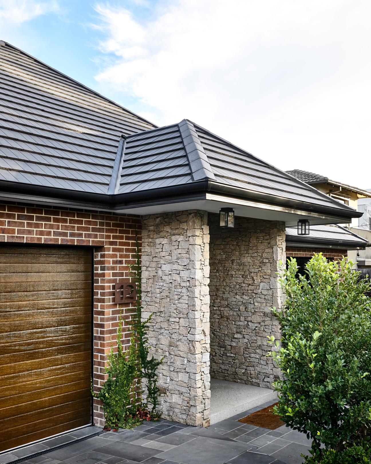 East Brighton home by <a href="hilstin.com.au" target="_blank">Hilston</a>