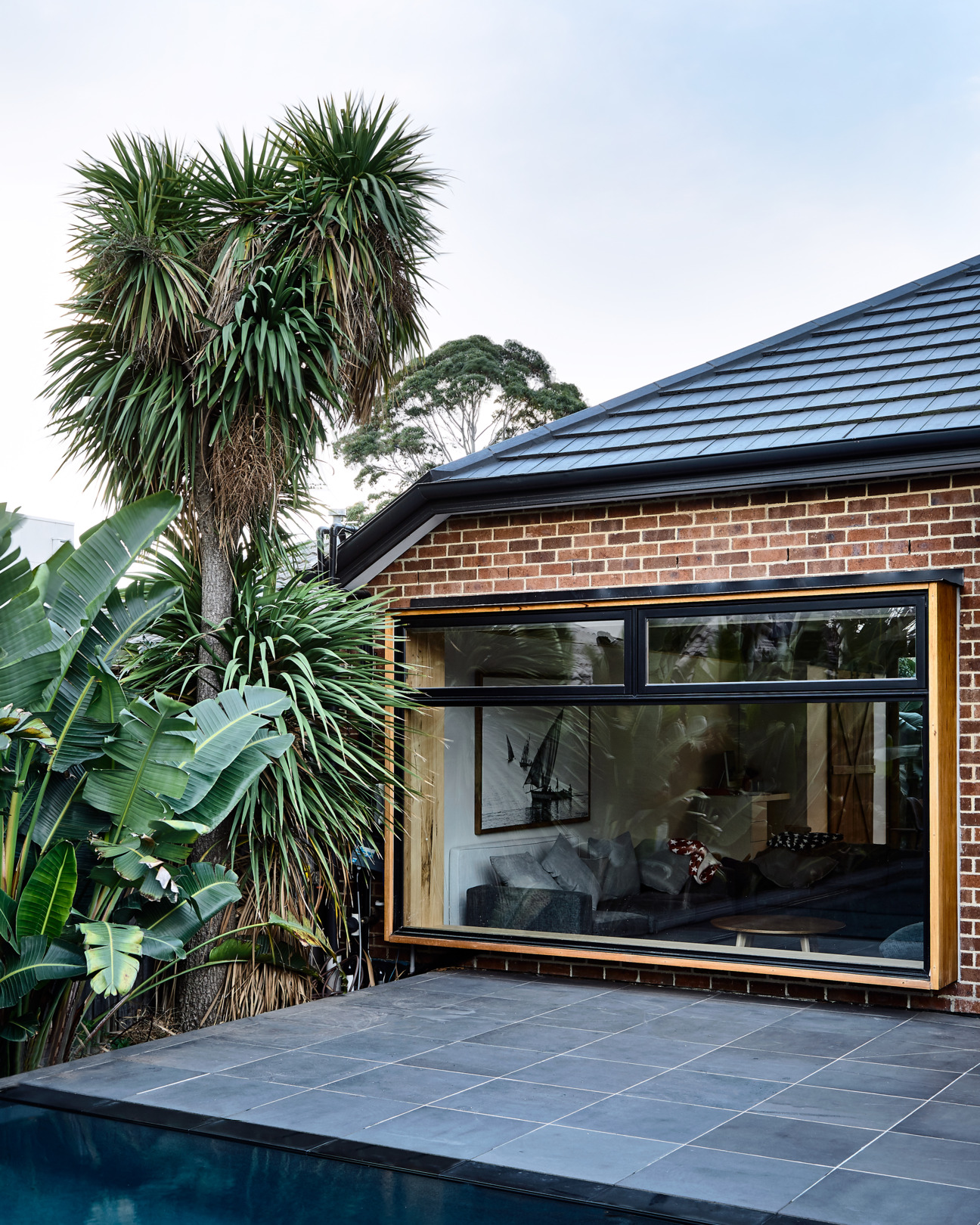 East Brighton home by <a href="hilstin.com.au" target="_blank">Hilston</a>