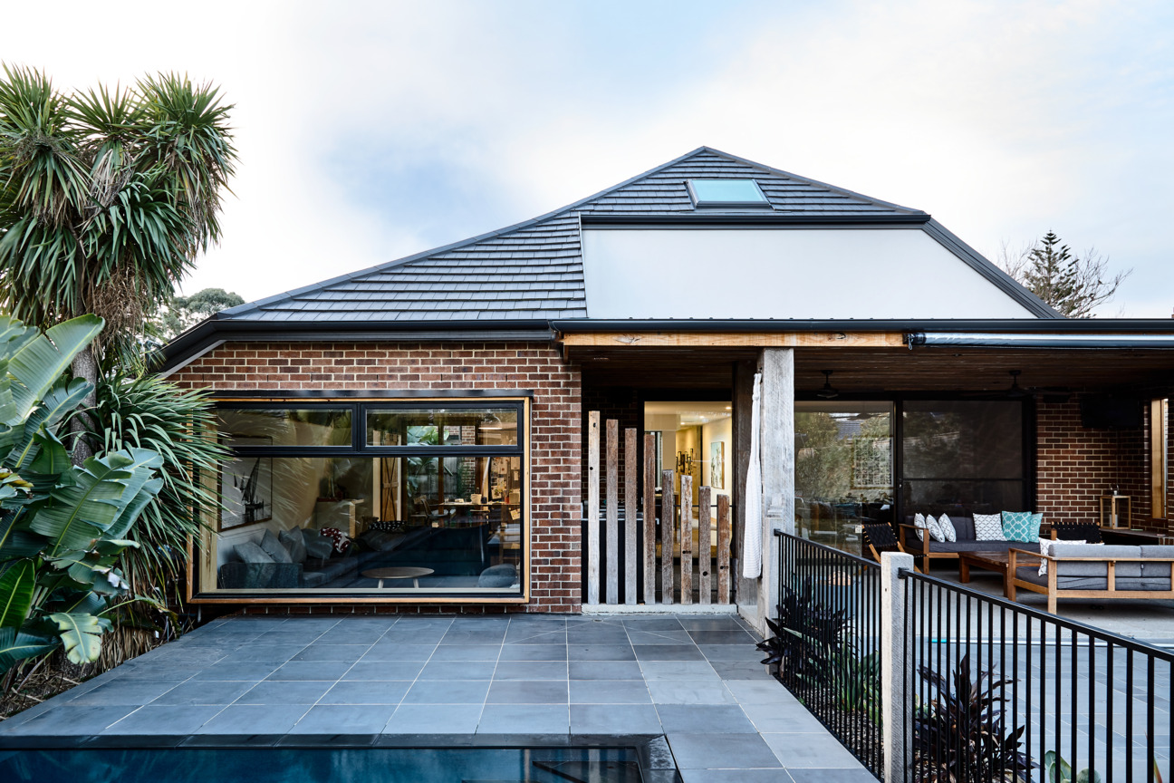 East Brighton home by <a href="hilstin.com.au" target="_blank">Hilston</a>